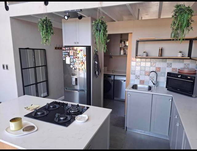 3 BEDROOM APARTMENT FOR SALE IN TYGER VALLEY